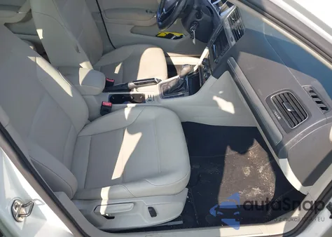 2015 Volkswagen Golf Tdi Se 4-Door from USA, damaged, VIN 3VW2A7AU7FM021883